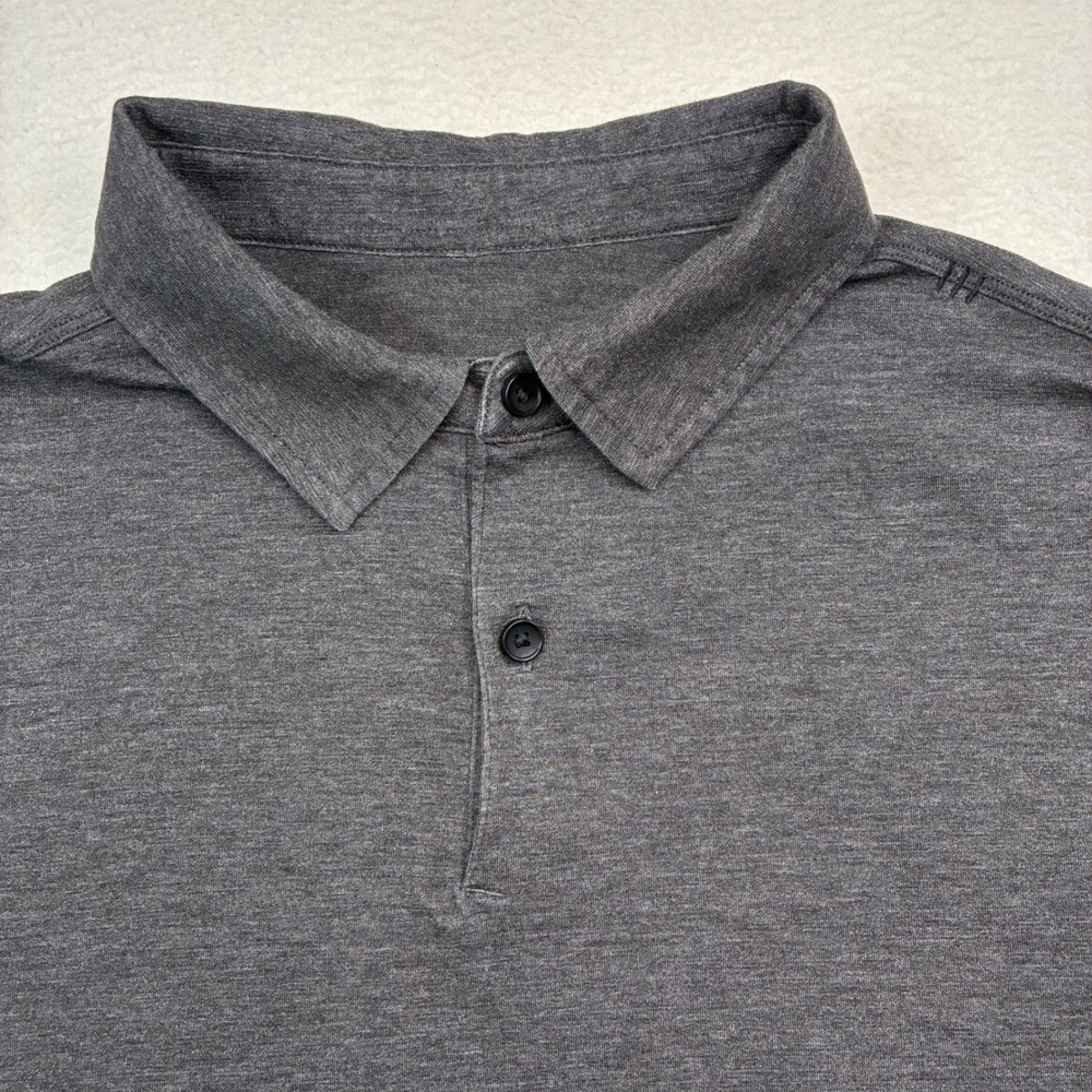 Lululemon Polo Shirt Mens Medium Gray Evolution Golf Pique Tech Preppy Casual